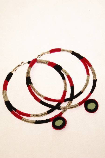 Ba'ali Earrings by Inaaya are hand crafted by women in Khaipur, Pakistan.